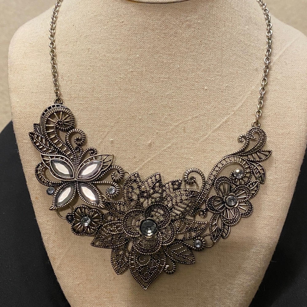 Elegant Silver Statement Necklace